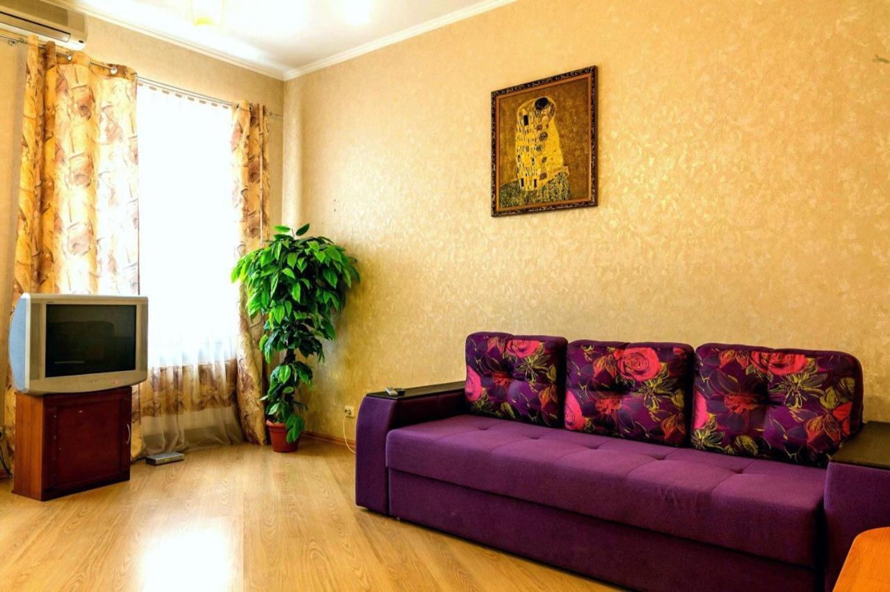 Large Apartment In The Center Dnipro Extérieur photo