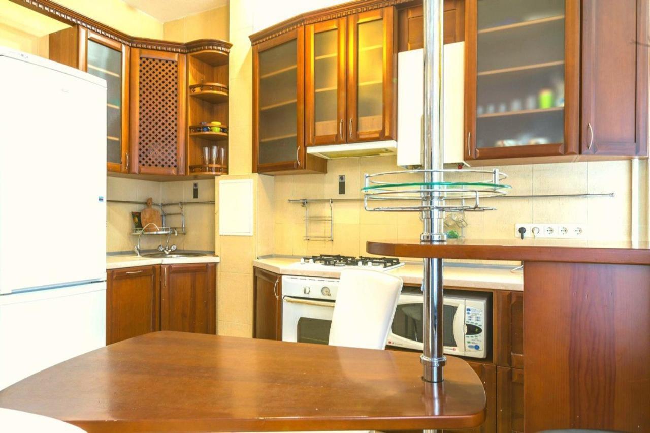 Large Apartment In The Center Dnipro Extérieur photo